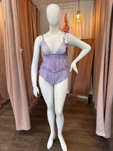Load image into Gallery viewer, Vivienne

