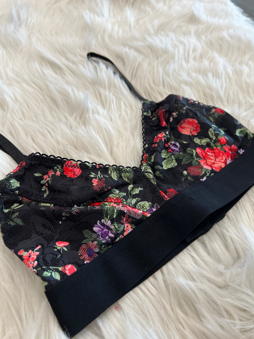 Amelia Bralette