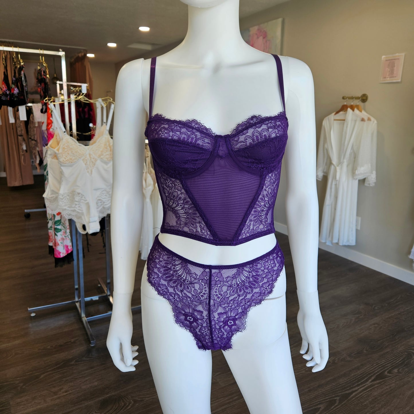 Violet Bustier