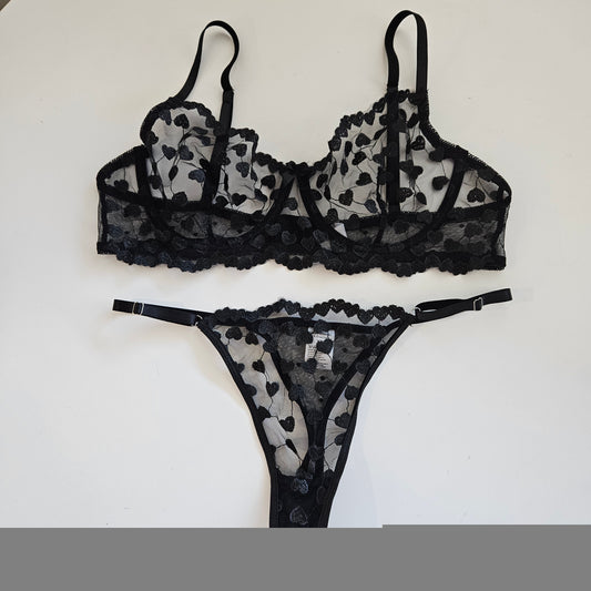 Heart  Embroidery Set