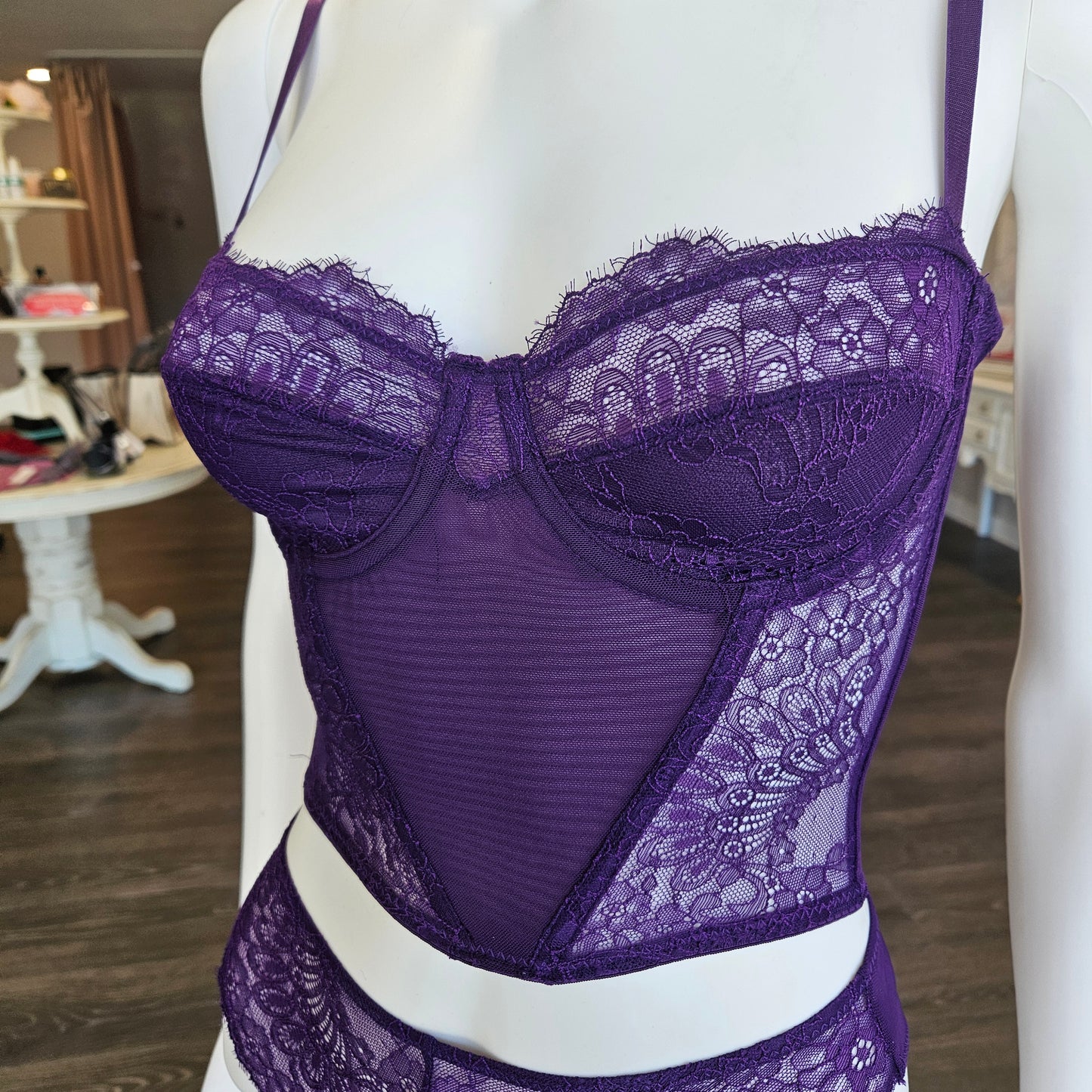 Violet Bustier
